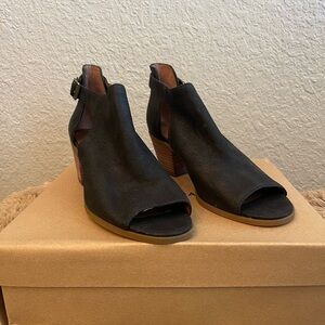 Lucky Brand Women’s black booties